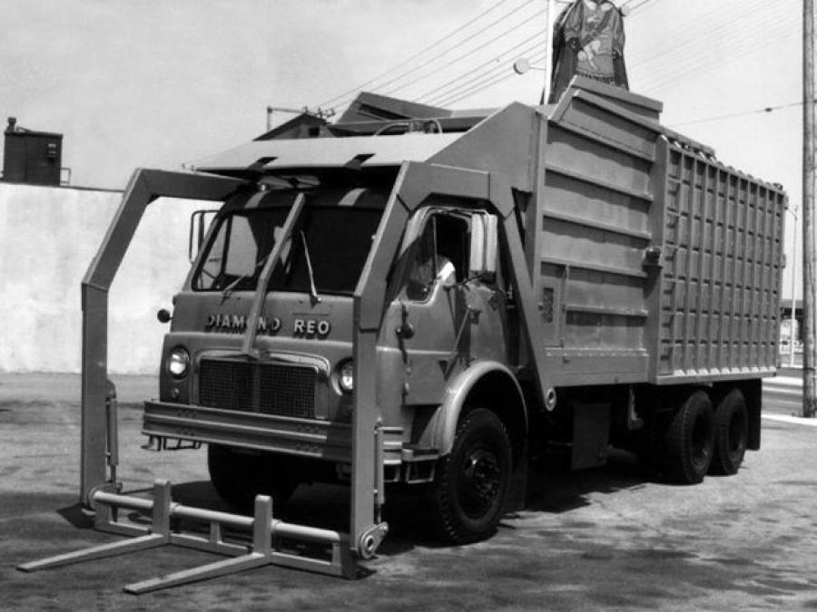  Diamond REO Garbage Track 1966 года  (фото 1 из 1)